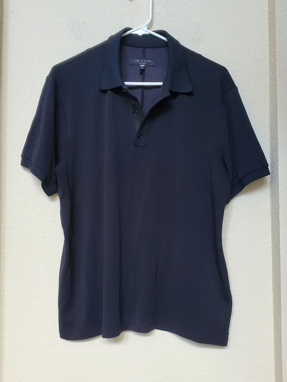 Rag & Bone Men’s Navy Polo Shirt. Size Medium